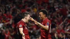 Běžný den Liverpoolského obránce: Čtyřikrát zavolat svému parťákovi