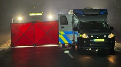 Dvě smrtelné dopravní nehody na Nymbursku. Řidič srazil chodce a ujel