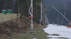 Vánoční prázdniny lidé tráví v zoo i na zámcích. Skiareály zejí prázdnotou