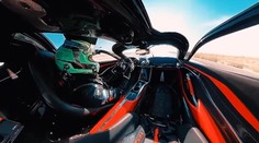 Neskutečná smůla: Nejrychlejší auto světa mělo poněkud trapnou havárii