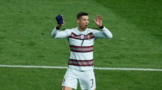 Odhozená Ronaldova páska šla do dražby! Vydělá miliony na dobrou věc