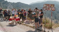 Ostuda celého Jadranu konečně zmizí! Demolice začala oslavou