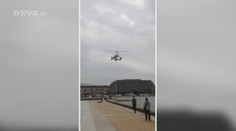 Před vládní budovou přistálo letadlo, pilota okamžitě zpacifikovali! VIDEO