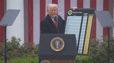 Čína předpokládá, že v obchodní válce s USA vyhraje. Láká ji spolupráce s Evropou
