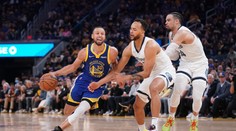 Warriors jsou v semifinále play-off. Bucks s Bostonem čeká sedmý zápas