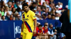 Barca bude míň „kousat“. Zraněný Suárez proti Slavii nenastoupí