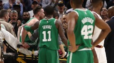 Start NBA zastínilo děsivé zranění. Obhájce titulu senzačně prohrál!
