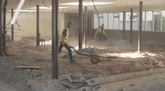 Na školách už pracují dělníci. Do oprav se investují stovky milionů