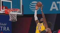 Lakers i Bucks srovnali série, vyhráli své zápasy jasným rozdílem