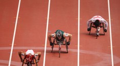 DOPING u paralympioniků: Podvázat šourek a držet moč!