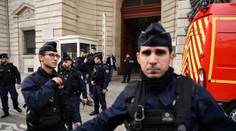Prokurátor mluvil o extrémním násilí, popsal detaily útoku na policisty v Pařízi