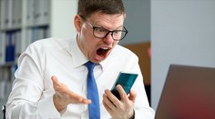 Váš bratr dluží peníze, volal muži exekutor. Nemá na to právo, říká advokát
