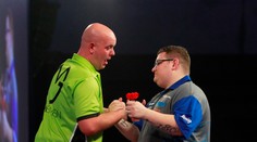 Suverén v nesnázích: Van Gerwen byl kousek od potupného konce!