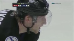 VIDEO: Stamkos dal gól ZÁDY K BRANCE a ponížil gólmana
