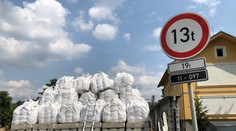 S tím experti nepočítali. Most unesl 455 tun a stále stojí