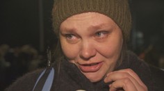 V Polsku se hromadí uprchlice s dětmi. Některé stojí v mrazu a jsou unavené