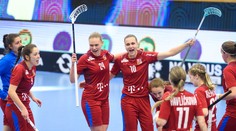 Velké trápení českých florbalistek. Po těžkém boji postupují do semifinále