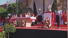 Na svatováclavskou pouť vyrazily davy lidí. Další si ještě užívali slunce