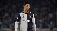 Ronaldo nehrál ani hodinu a střídal. Ve vzteku opustil hřiště i stadion