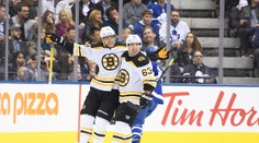 Rozjetý Pastrňák řádil i proti Torontu, Francouz slaví další výhru