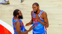 Drama proti Atlantě rozhodovalo hvězdné trio Brooklynu, Lakers padli