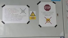 Řidič tramvaje protestuje proti rouškám. Vyzývá cestující, aby je odložili!