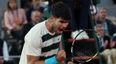 Alcaraz je ve finále French Open, vyzve Sinnera. Ital porazil Djokoviče