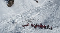 Ženu v Alpách pohřbila lavina, záchranáři už jí nemohli pomoci