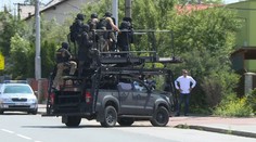 Video zásahu v Ostravě: Policie při akci spustila bombu! Muže střelili