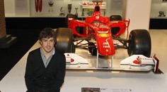 Hamilton bude F1 jezdit s číslem 44! A co si vybral Alonso?