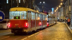 Doprava v Praze totálně zkolabovala: Obří kolony a zablokované tramvaje
