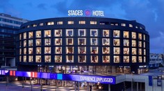 Moderní hotel získal titul Stavba roku. Porotu si získal netradičními prvky
