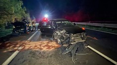 Opilý řidič audi narazil na dálnici D10 do kolony. Tři zranění, jedno velmi vážné