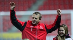 ON-LINE: Ptali jste se legendy Slavie Stanislava Vlčka