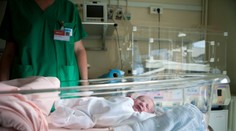V Česku se narodilo první dítě z transplantované dělohy, je to kluk!