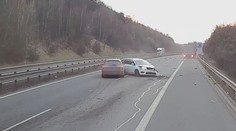 VIDEO: Řidič zachytil okamžiky před vážnou nehodou na D5. Vůbec se nemusela stát, říká expert