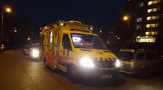 Policisté zachránili muže, který chtěl skočit z 11. patra