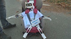 Robotí stopařka Matylda se vydala na cestu! Svezli byste ji?