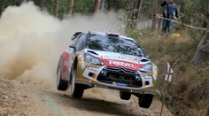 Jak berou bouračku profíci? Ir Meeke předvedl parádní karambol