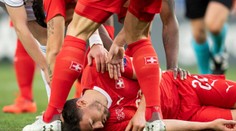 Děsivý pohled: Švýcar po souboji spadl do bezvědomí, zápas dohrál