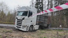 Řidič kamionu po nehodě nadýchal. Za volant si ten den sedl hned dvakrát