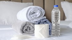 Letuška varuje turisty: Vždy když přijedete do hotelu, dejte láhev vody pod postel