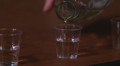 České děti více holdují alkoholu a kouří. Léčba těchto závislostí vyjde na miliony