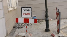 POZOR: Chodníky v Česku skrývají rakovinotvorný azbest