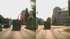 Autobus Českých drah ignoroval červenou a projel křižovatkou velkou rychlostí