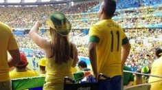 Fotbalový zázrak: Hendikepovaní fanoušci vstávají z vozíku!