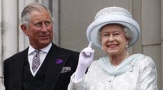 Ekonomická krize kazí plány s korunovací. Král Karel III. se musí uskromnit