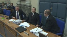 Není trafika jako trafika. Na těch politických se vydělávají miliony