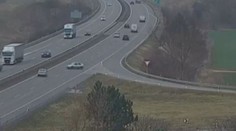 To nepochopíte. Řidič fabie najel na dálnici v protisměru, naháněl ho i vrtulník