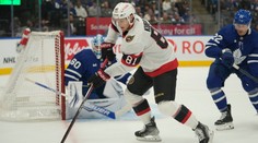 Potvrdí Kubalík formu z přípravy? Sledujte NHL v super čase na Nova Sport